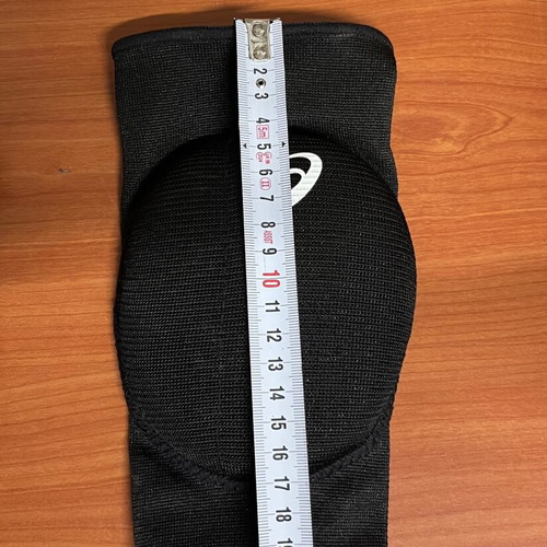 Women's kneepads used