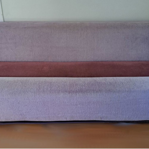 Minotti Italian three-seater sofa with metal legs used, anatomical foam