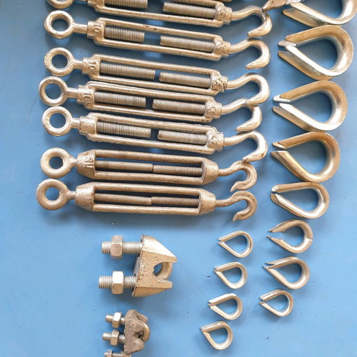 Turnbuckles new, pack of 8 pieces