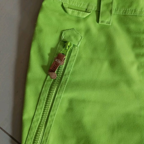 Westbeach women's ski pants used, size M, lime color