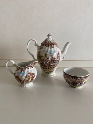 Vintage English coffee set with carriages, 3 pieces, like new
