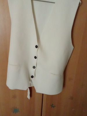 Zara white vest new, size L