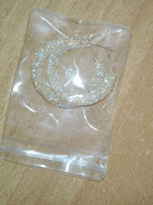 Hoop earrings with rhinestone stones new beige