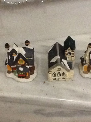Christmas ceramic decorations like new, set of 6 pieces