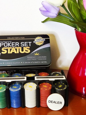 Regency Casino & Professional Poker Set new, 2 pieces collectible