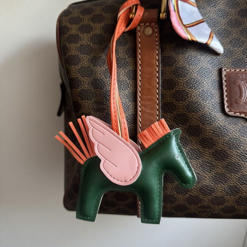 Bag charm horse patent leather new, green