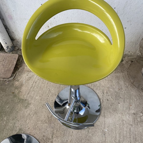 Bar stools set of 2 used, green with chrome base and adjustable height