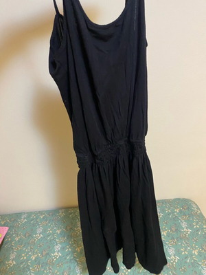 Black dress used H&M