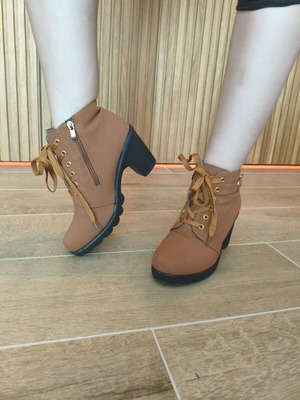 Brown ankle boots like new, size 39