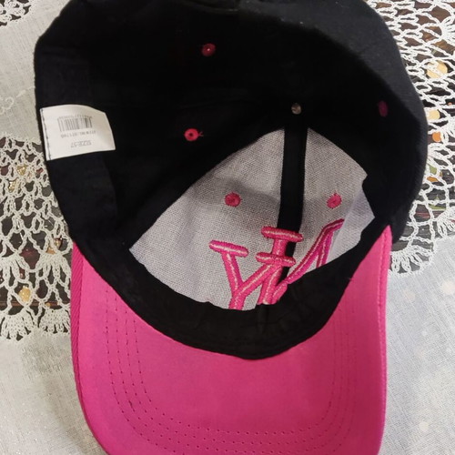 Women's Hat Size 57 Like New Black and Pink