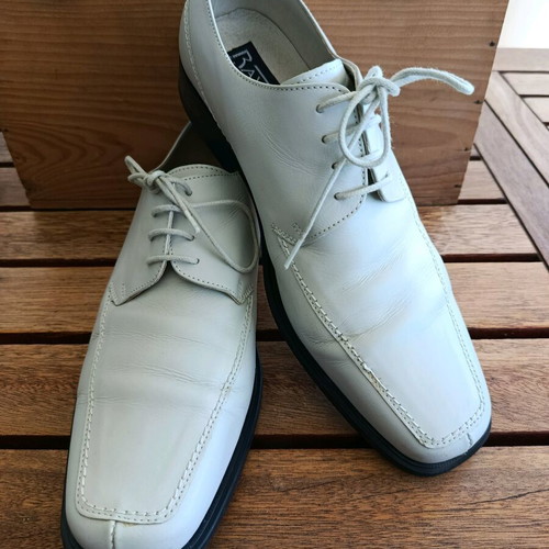 Raymont leather shoes like new, size 40, off-white