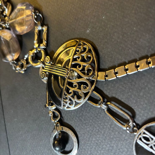 Metal necklace new, vintage style, gun metal color