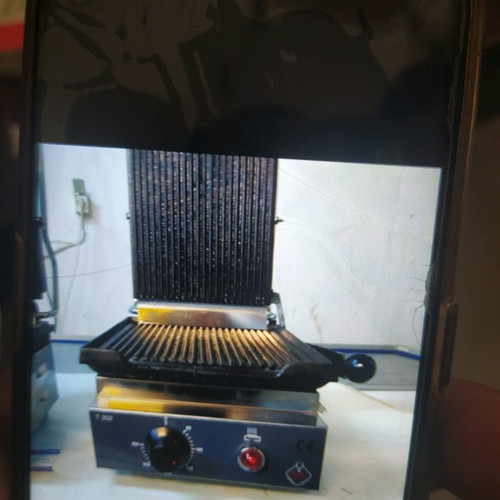 Professional toasters in excellent condition