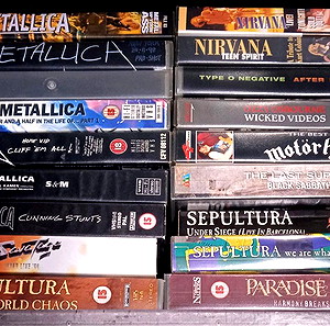 VHS κασέτες ροκ μεταλ
