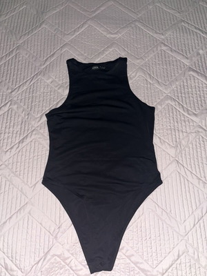 Shein black bodysuit like new, size S