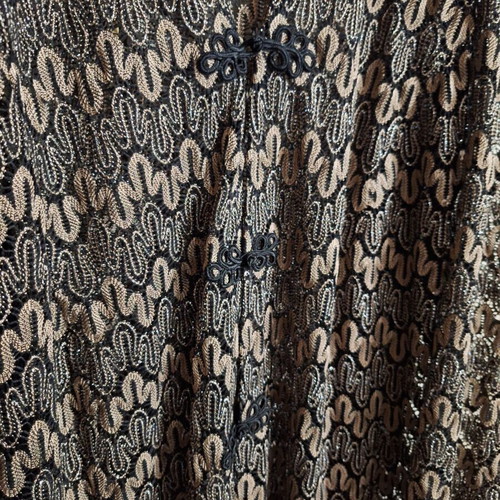 Yridizon Kimono with Gold Thread and Tassels, Like New, Free Size