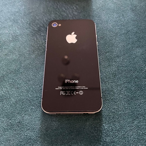 Apple iPhone 4s 16GB μεταχειρισμένο, μαύρο, για συλλέκτη