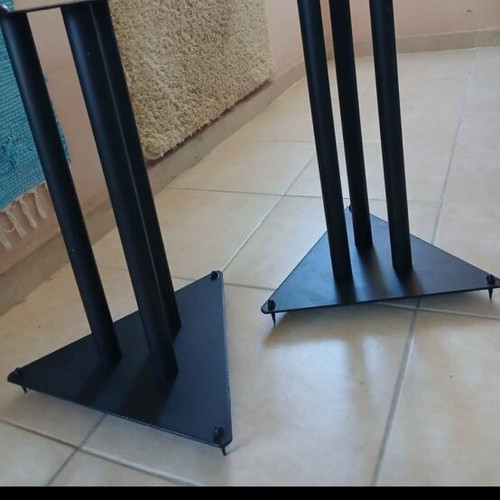 Speaker stands metal, like new, short and stable