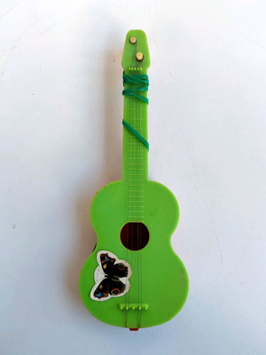 Παιδικό γιουκαλίλι ελληνικής κατασκευής δεκαετίας 70' καινούργιο