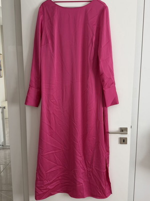 Dress with open back long sleeve like new, pink H&M size L