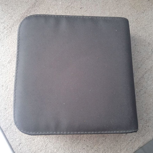Avec CD/DVD case with 36 slots