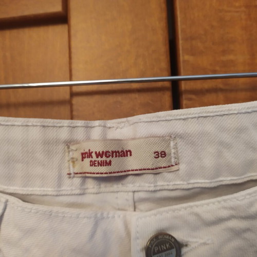 Pink Woman white distressed denim shorts size 38 like new