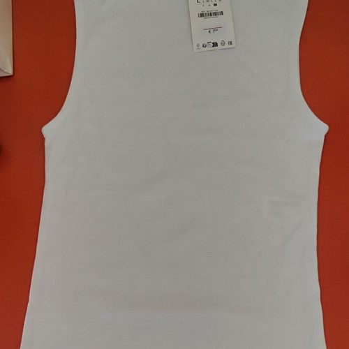 Zara sleeveless elastic white top, size L