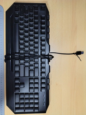 Πληκτρολόγιο Cooler Master Devastator 3 Plus RGB σαν καινούργιο