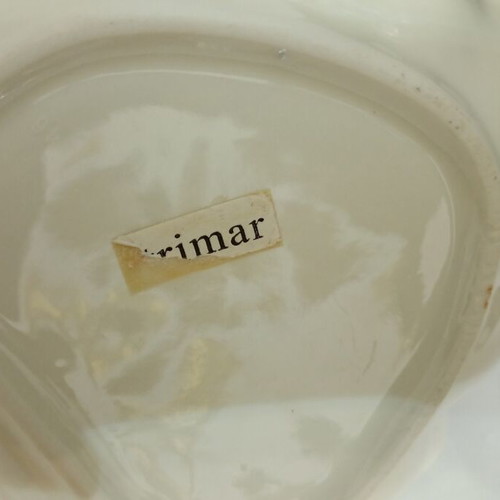 Porcelain jar with handle