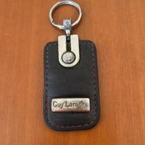 Guy Laroche leather keychain used, brown