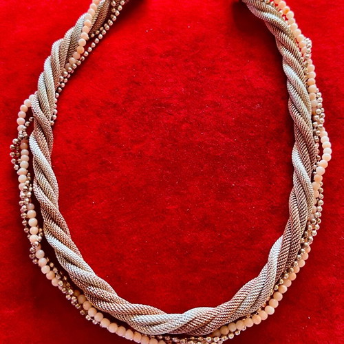 Necklace 38cm with braided double rows of pink and white gold like new
