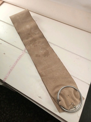 More leather belt 105 cm used, beige with imperfections