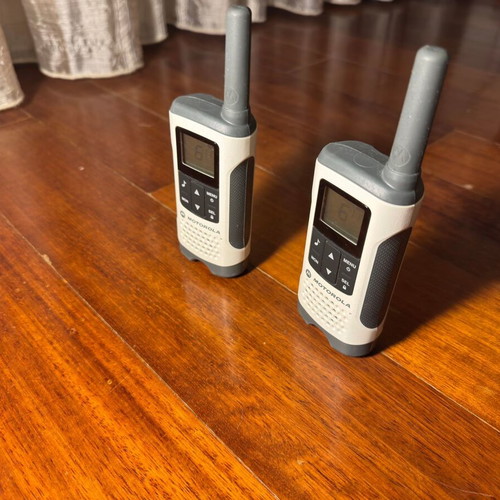 Motorola TLKR T50 walkie-talkie set used, 2 pieces