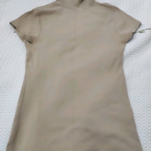 Zara basic blouse small in excellent condition, beige