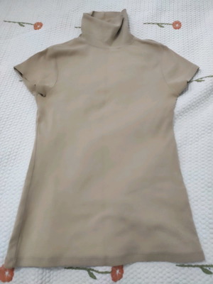 Zara basic μπλούζα small σε άψογη κατάσταση, μπεζ