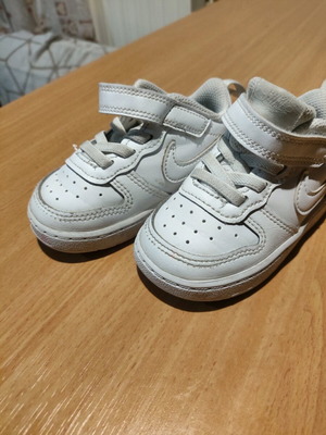 Nike shoes used No 21