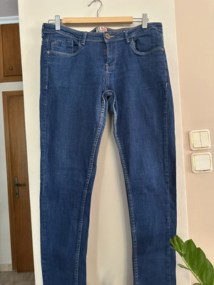 Skinny τζιν Bershka XL σαν καινούργιο, μπλε