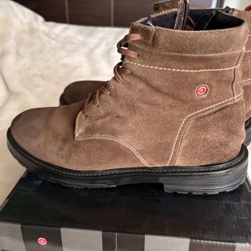 Robinson boots size 44 used, beige