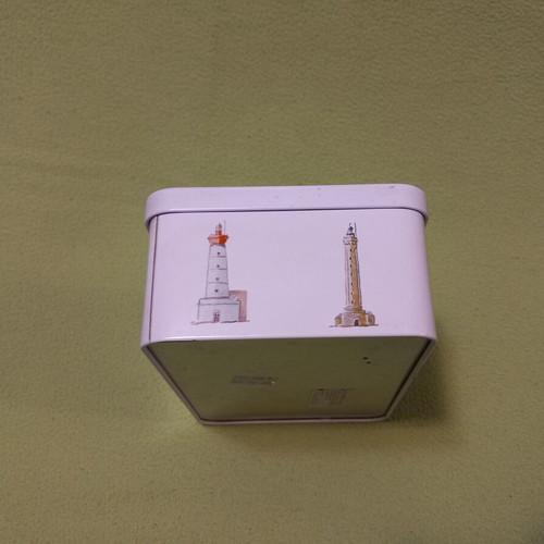 Collectible metal tin for French biscuits used