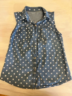 Polka dot shirt used size M white and blue