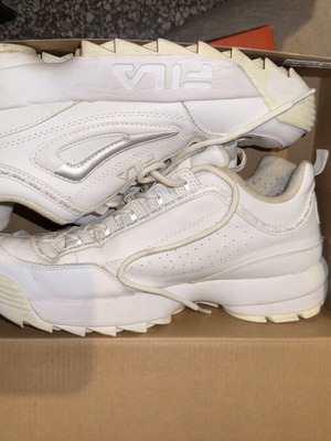 Fila sneakers size 43 used, white
