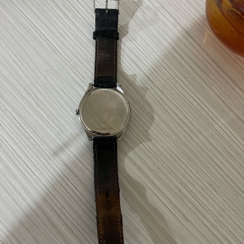 Guess 20 Years of Time Vintage watch like new, women's leather strap