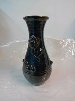 Ceramic vase like new