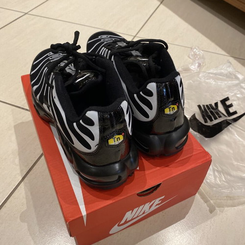 Nike Tn men's shoes black/white new size 45