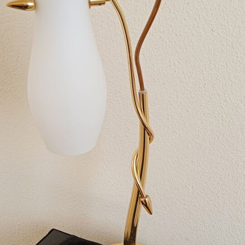 Table lamp portatif with gold plating like new