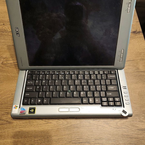 Acer Travelmate C200 used for spare parts