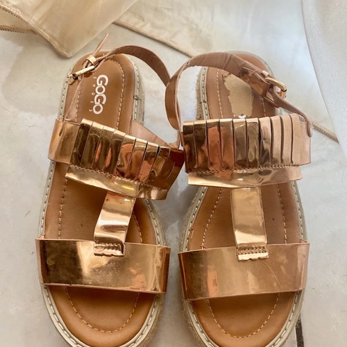 Πέδιλα πλατφόρμες μεταχειρισμένα GoGo Shoes, χρυσά, μέγεθος 39