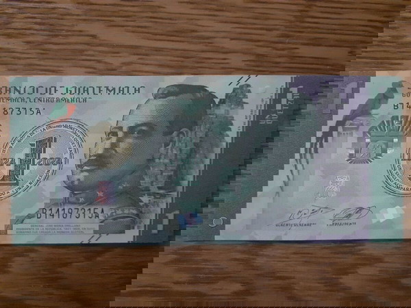 ΓΟΥΑΤΕΜΑΛΑ 1 QUETZAL 2023/ ( 2024 ) - 100η ΕΠΕΤΕΙΟΣ ΤΟΥ ΝΟΜΙΣΜΑΤΟΣ QUETZAL P # 129 UNC