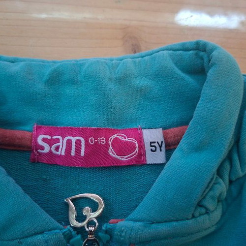 Girls' dress and hoodie like new, size 5, gray and green
