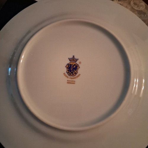 Royal Franconia dinner set new, Bavarian porcelain, blue cobalt and 24K gold, 12 persons with tea and coffee set